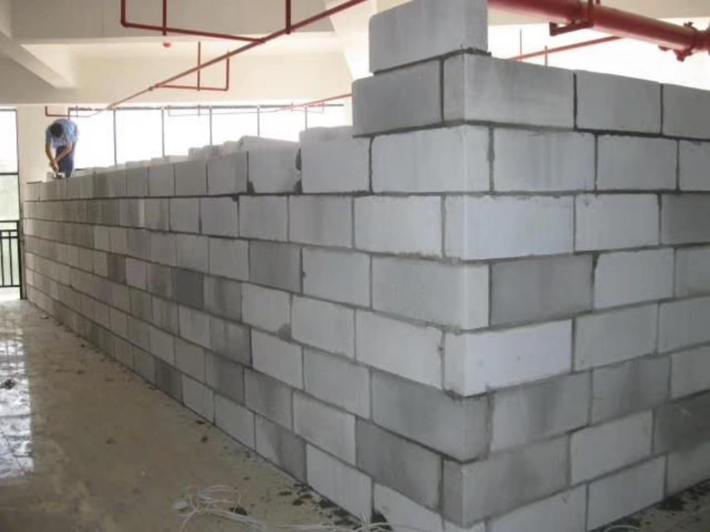 临泽蒸压加气混凝土砌块承重墙静力和抗震性能的研究